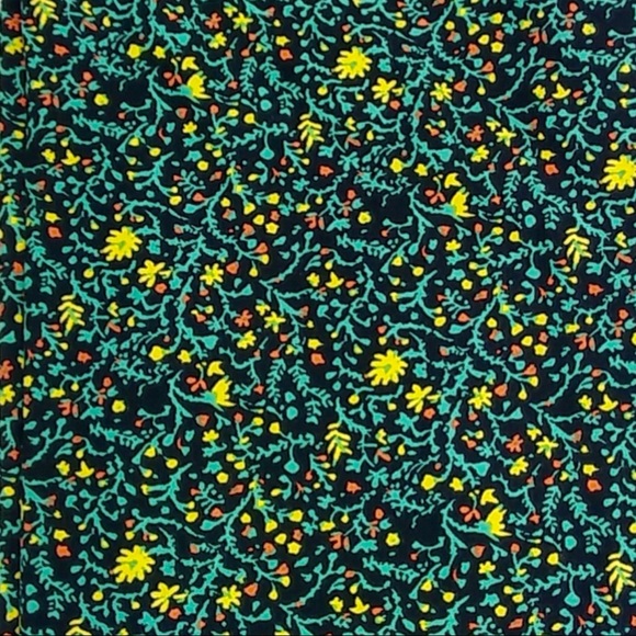 LuLaRoe Leggings Tall and Curvy Leggings 12-18 - Picture 2 of 3